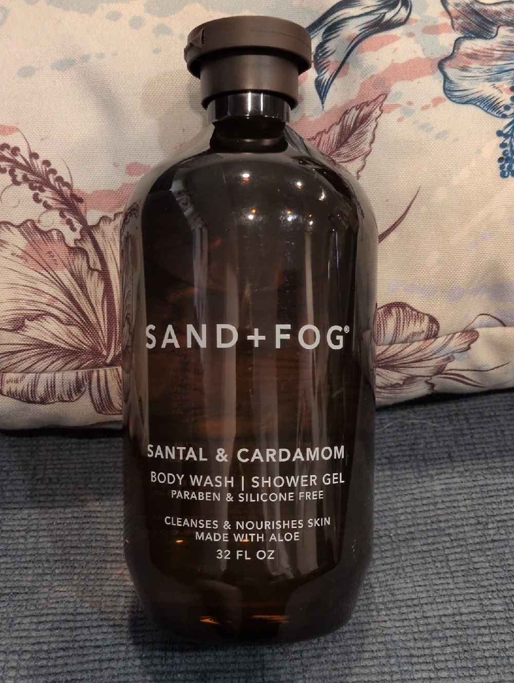SAND+FOG Santal & Cardamom Body Wash — Brown